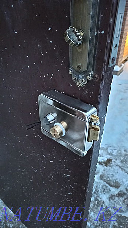 open the door open the lock core replacement lock replacement repair Petropavlovsk - photo 1