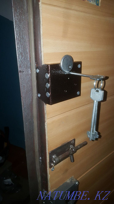 Дверной мастер слесарь открывание дверей установка замков ремонт двери Петропавловск - изображение 1