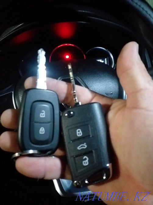 Duplicate keys for apartment and car Oral - photo 1