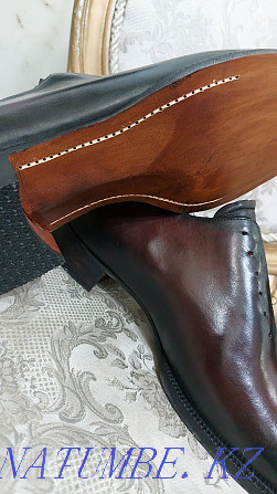 Quality repair. Restoration and reupholstering of leather shoes painting Almaty - photo 4