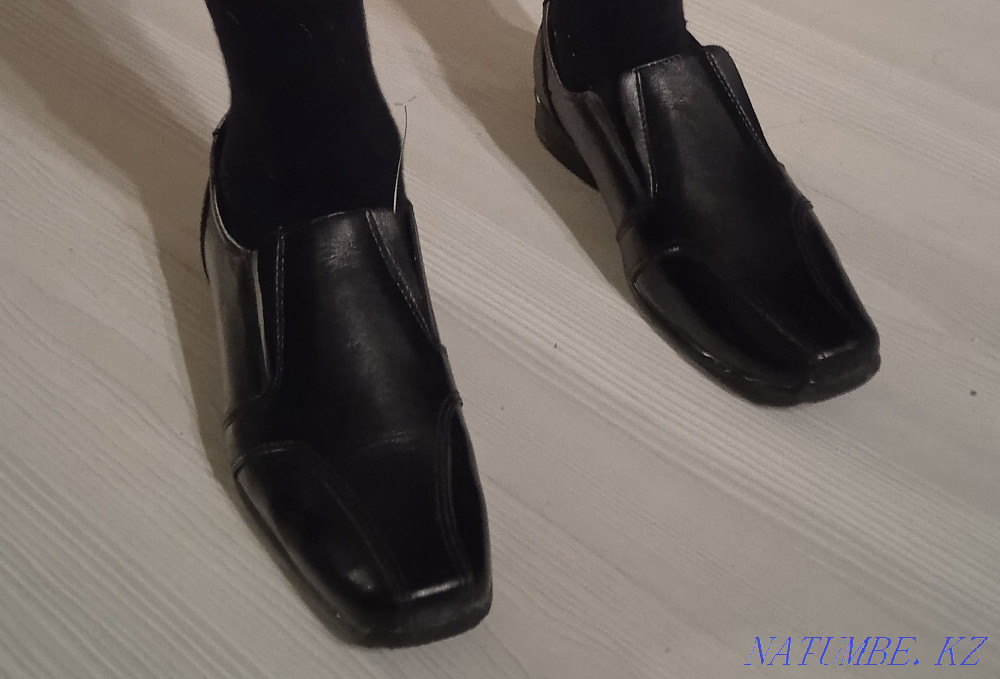 Shoes for a boy size 28 in excellent condition Almaty - photo 5
