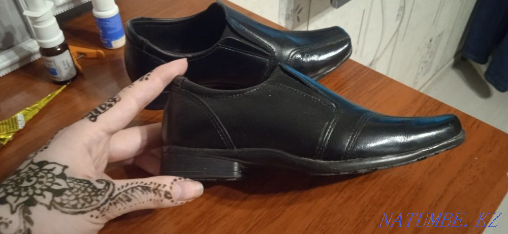 Shoes for a boy size 28 in excellent condition Almaty - photo 3