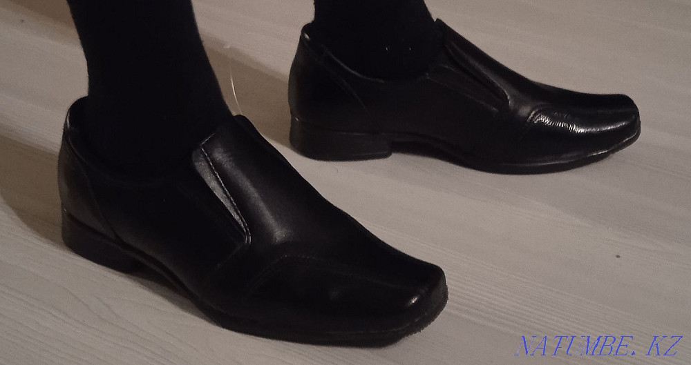 Shoes for a boy size 28 in excellent condition Almaty - photo 6