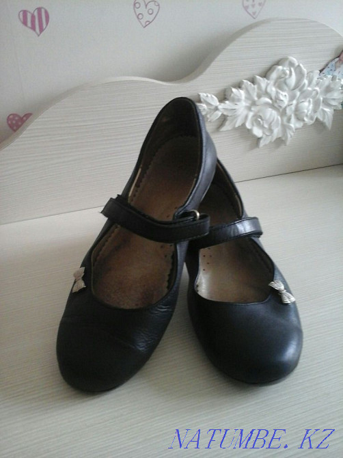 Удобные мягкие туфли для девочки,Лель, 34-35 рр,натуральная кожа,2 000 Петропавловск - изображение 3