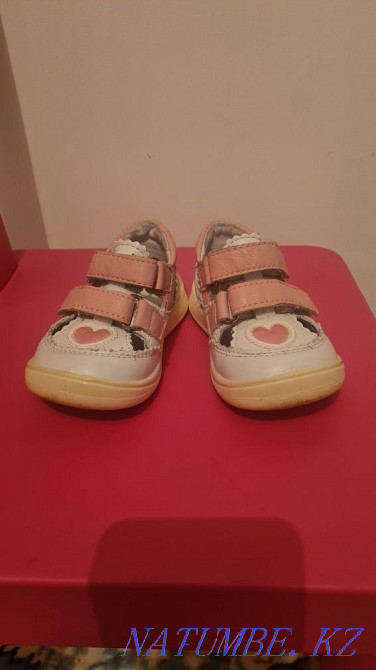 Балаларға арналған былғары сандал размер 20  Алматы - изображение 2