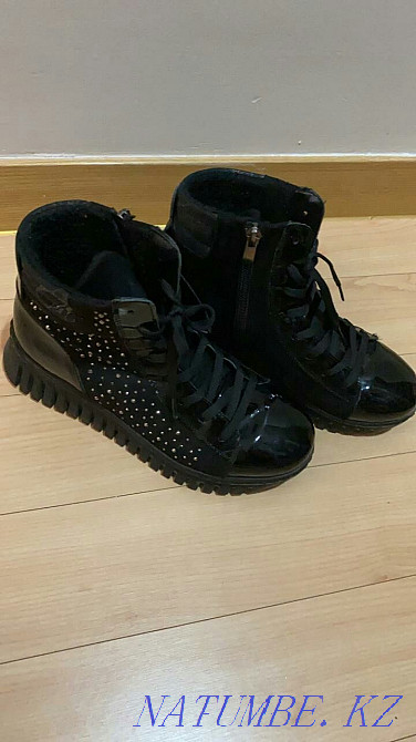I will sell boots autumn for girls Astana - photo 2