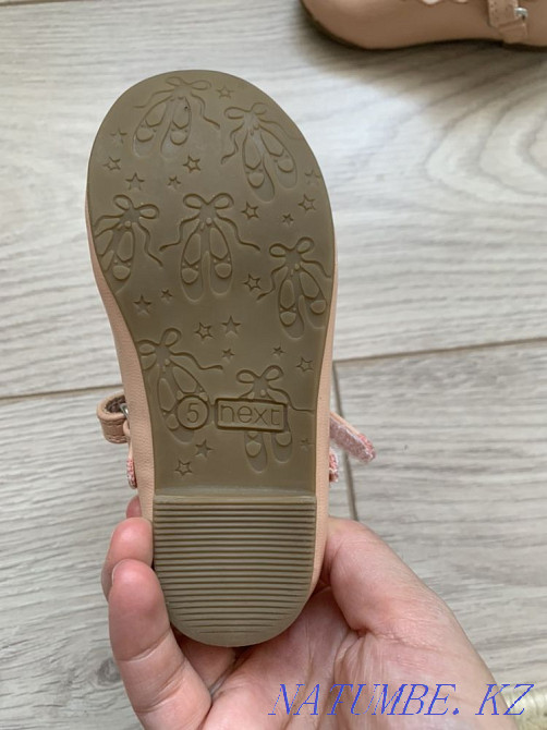 Shoes next for 2-3g Abay - photo 2