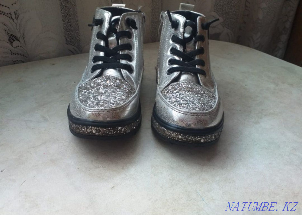 Продам ботиночки для девочки!!! Рудный - изображение 2