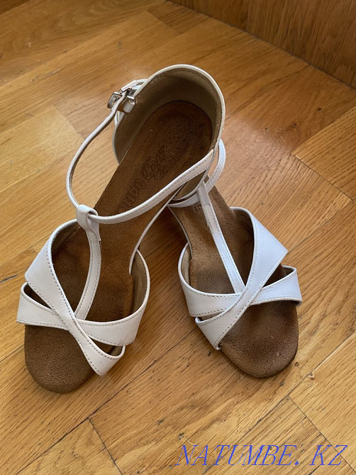 Қыздарға арналған рейтингтік аяқ киім  Алматы - изображение 1