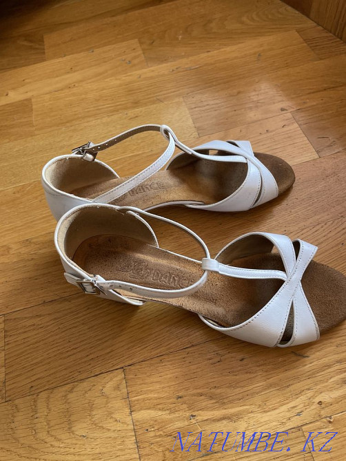 Қыздарға арналған рейтингтік аяқ киім  Алматы - изображение 3