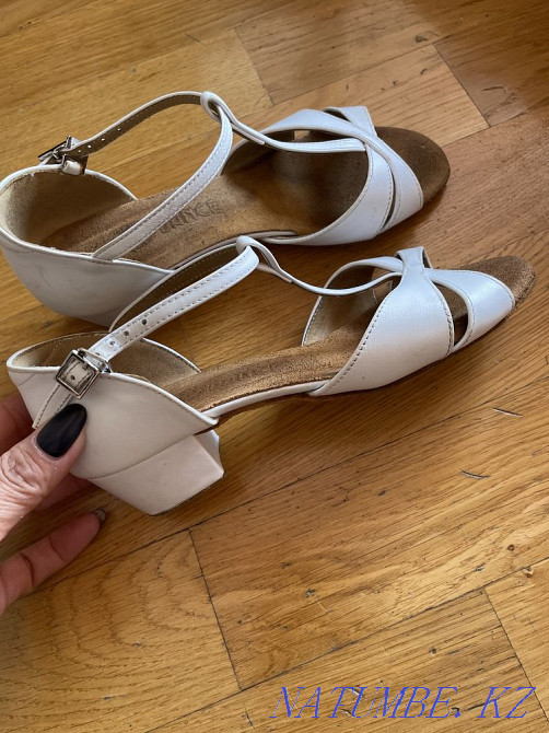 Қыздарға арналған рейтингтік аяқ киім  Алматы - изображение 2