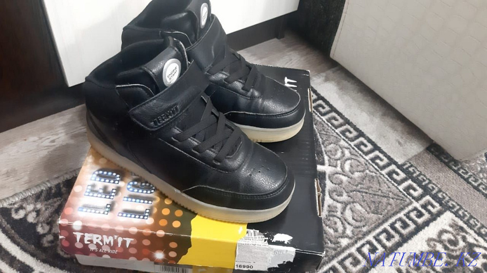 Shoes 35 size nat. leather sneakers boots Aqtobe - photo 2