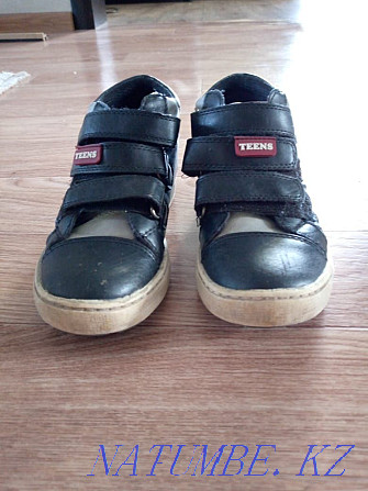Selling spring shoes for a boy. Size 31. Kostanay - photo 1