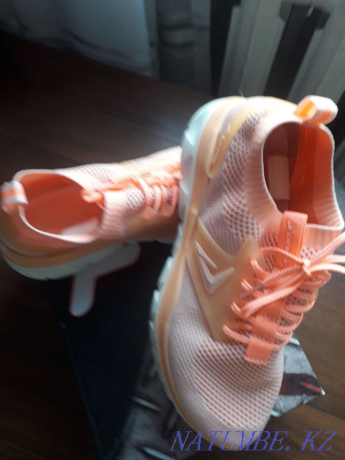 Selling demix sneakers 38 r Temirtau - photo 1