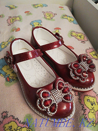 Туфли для девочки новые Костанай - изображение 1