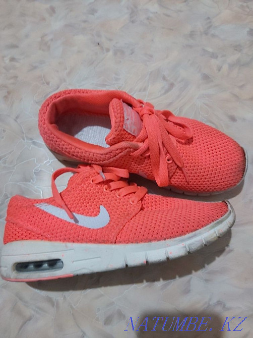 Sneakers for girls 36r Semey - photo 1