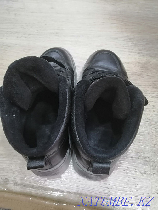 I will sell teenage boy's boots. Zhezqazghan - photo 1