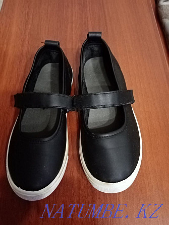 Продам туфельки для девочки 32 размер Астана - изображение 1