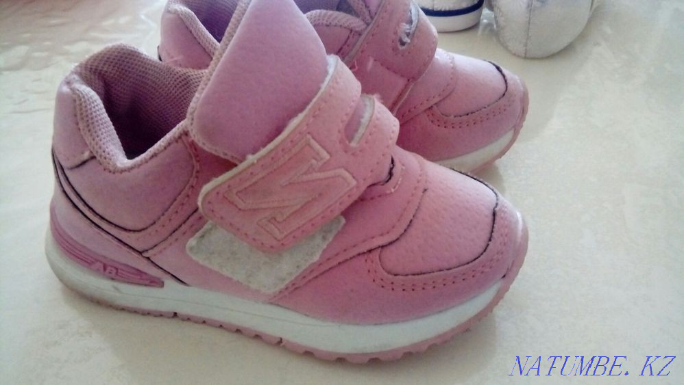 Кроссовки детские Уральск - изображение 2