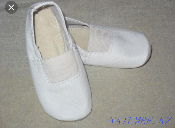 Czech leatherette shoes white and black Oral - photo 6