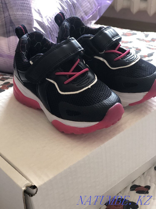 Балаларға арналған Tombi кроссовкалары  Астана - изображение 1