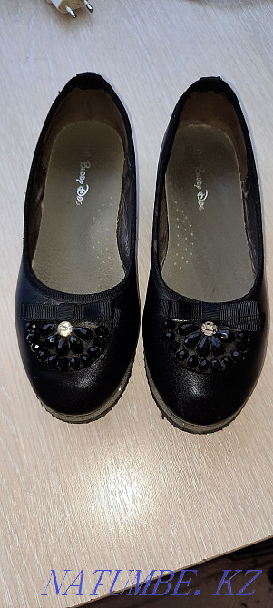 school shoes  - photo 2