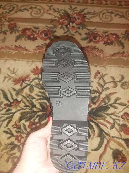 School shoes 34 size new (slightly larger) Shymkent - photo 2
