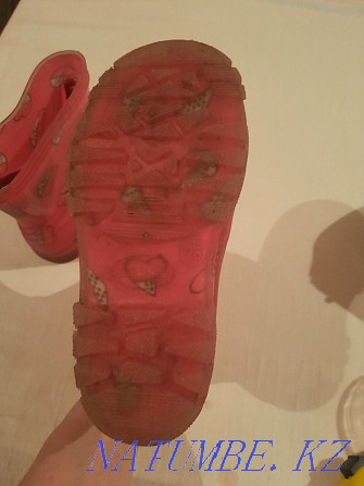 Резиновые сапожки Юничел в идеальном состоянии Караганда - изображение 4