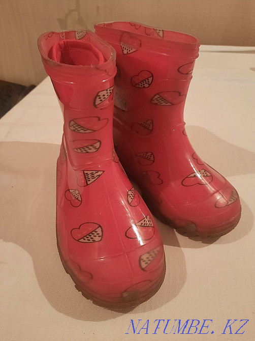 Unichel rubber boots in perfect condition Karagandy - photo 2
