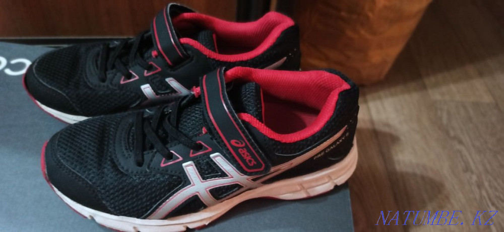 Продам кроссовки Усть-Каменогорск - изображение 2