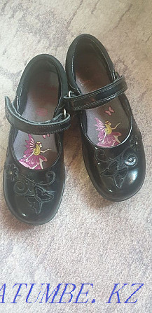 Clarks туфли для девочки, 29 размер Алматы - изображение 1