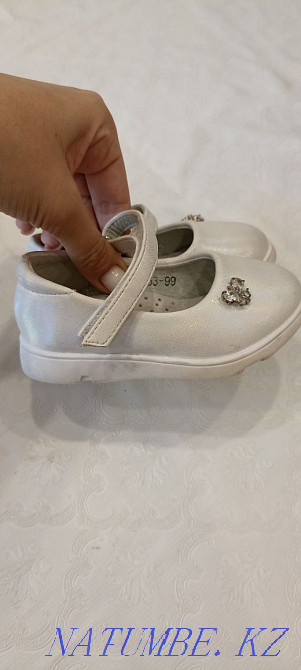 Продам туфельки на девочку Муткенова - изображение 1