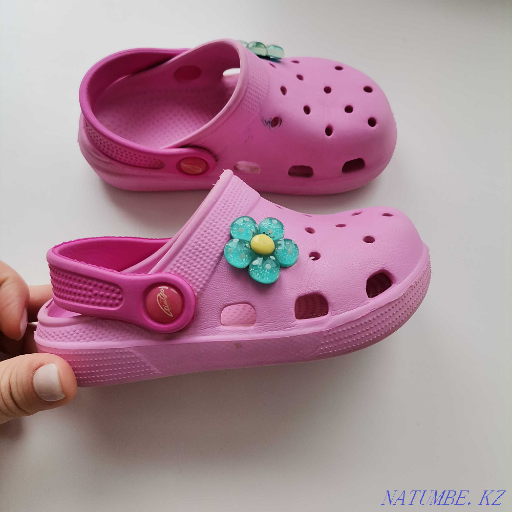 Сланцы на девочку 25 размер Астана - изображение 1