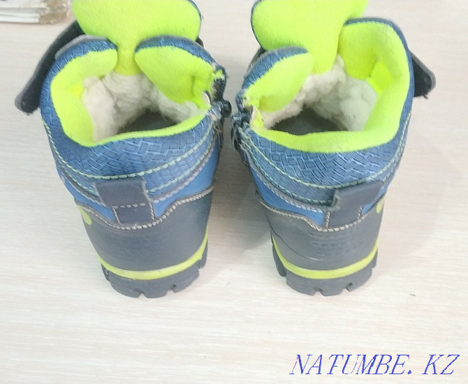 Sale of children's winter shoes  - photo 2
