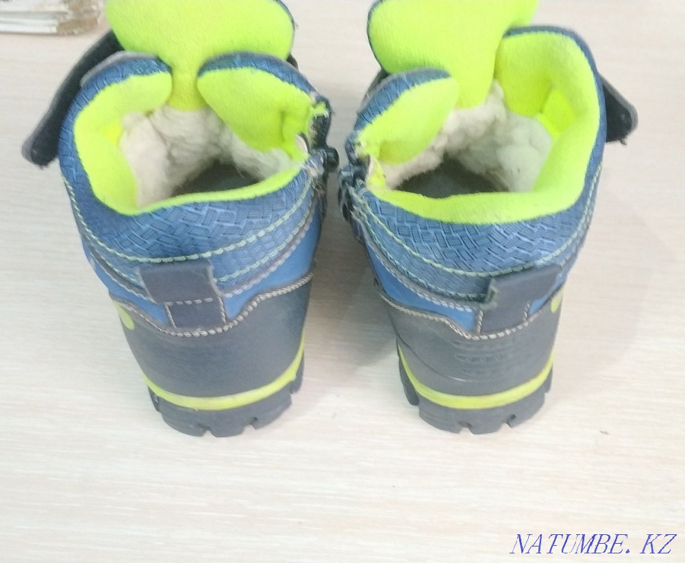 Sale of children's winter shoes  - photo 2