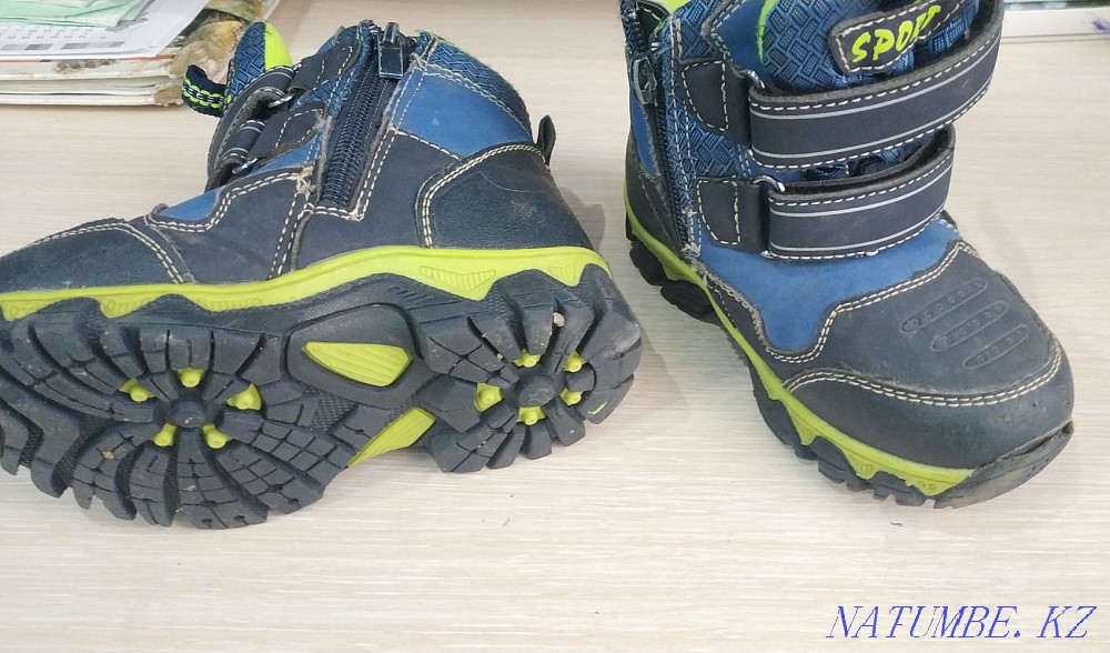Sale of children's winter shoes  - photo 4