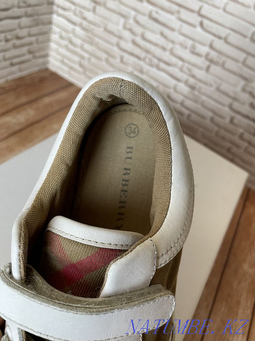 Балалар кроссовкалары BURBERRY унисекс түпнұсқасы  Алматы - изображение 2