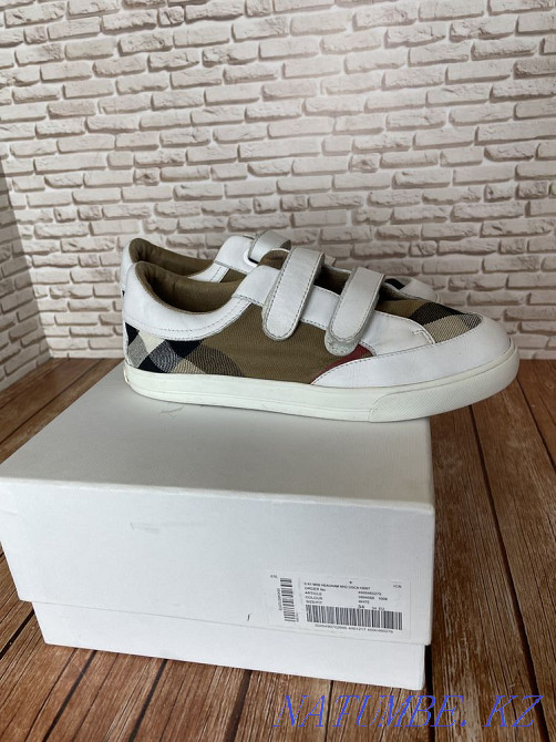 Балалар кроссовкалары BURBERRY унисекс түпнұсқасы  Алматы - изображение 5