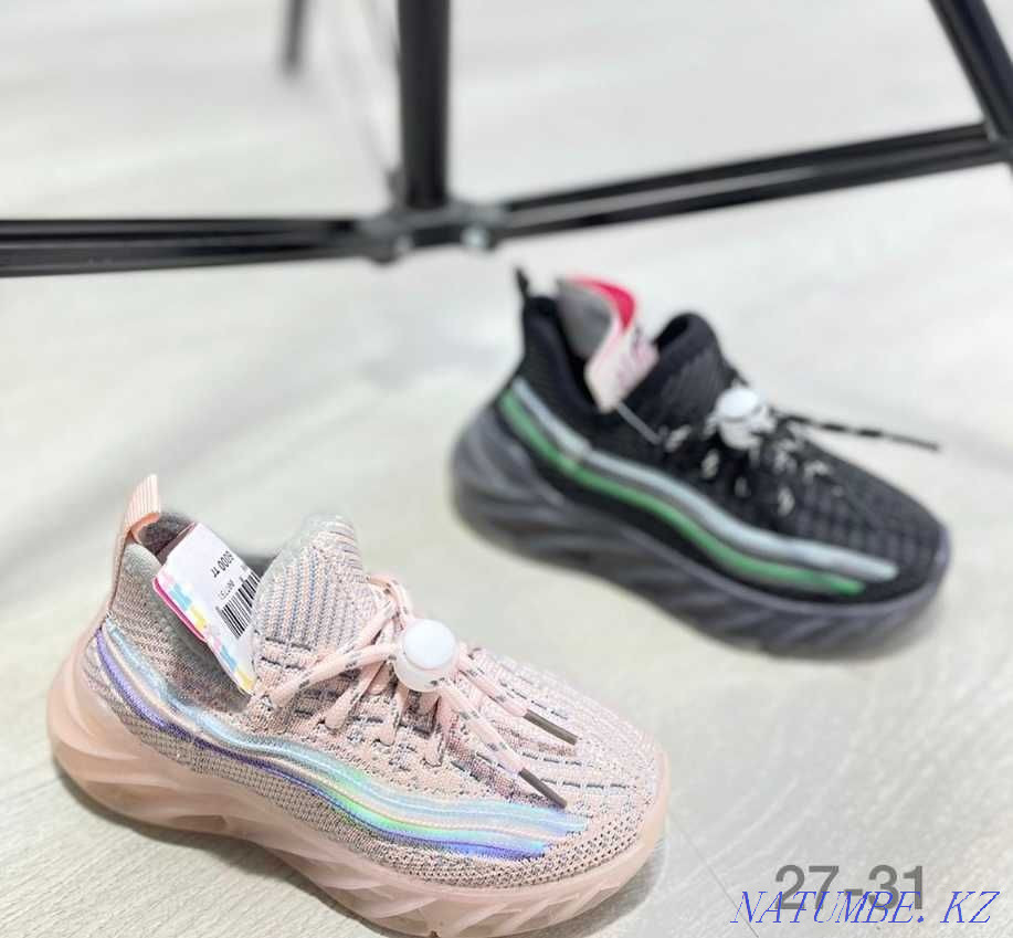 Балаларға арналған жарқыраған кроссовкалар FUDRON 27-31  Алматы - изображение 1