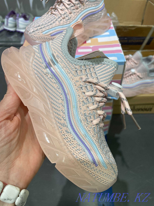 Балаларға арналған жарқыраған кроссовкалар FUDRON 27-31  Алматы - изображение 4