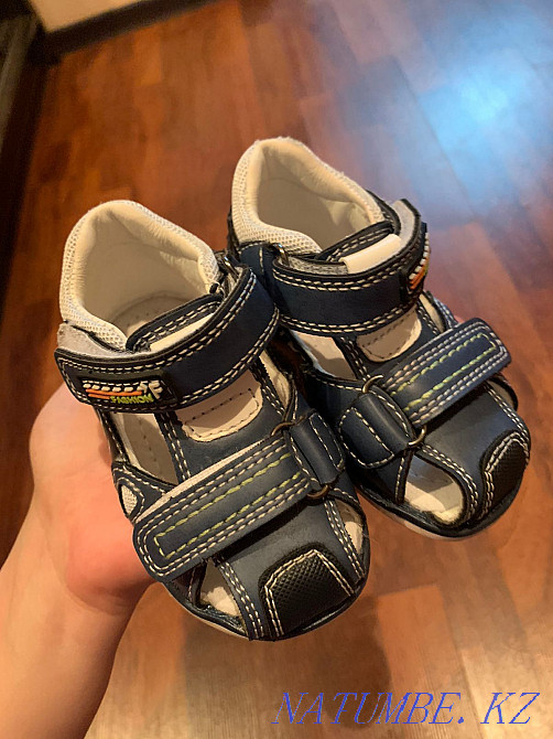 1,5 және 2 жыл балалар аяқ киімін сатамын  Талдықорған - изображение 1