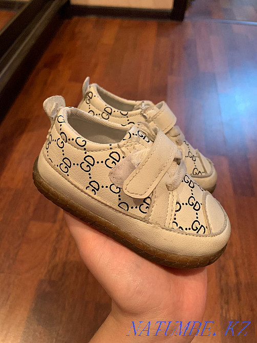 1,5 және 2 жыл балалар аяқ киімін сатамын  Талдықорған - изображение 6