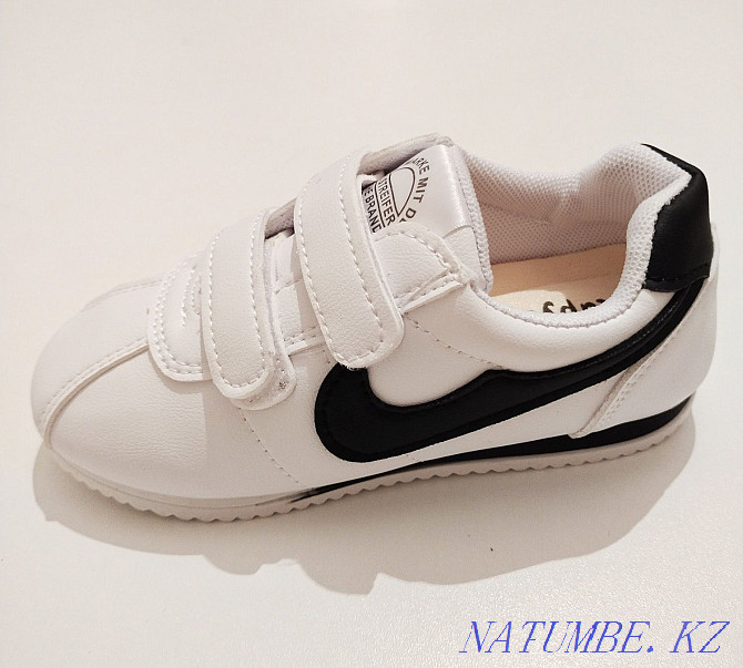 Children's shoes new  - photo 2