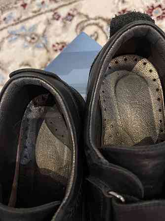Продам зожанные ботинки 34р  Теміртау