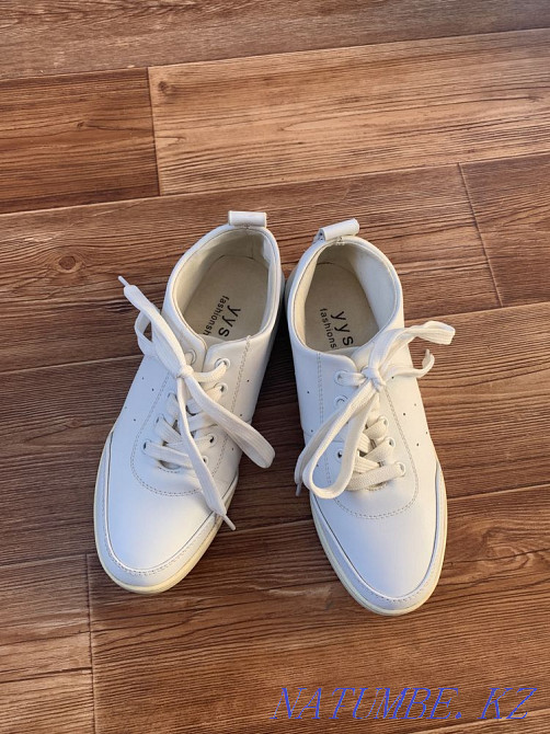 Кроссовки 33 рр Валиханово - изображение 2