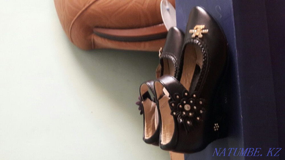 Продам новые детские туфли 26размер. За 12000 Усть-Каменогорск - изображение 4