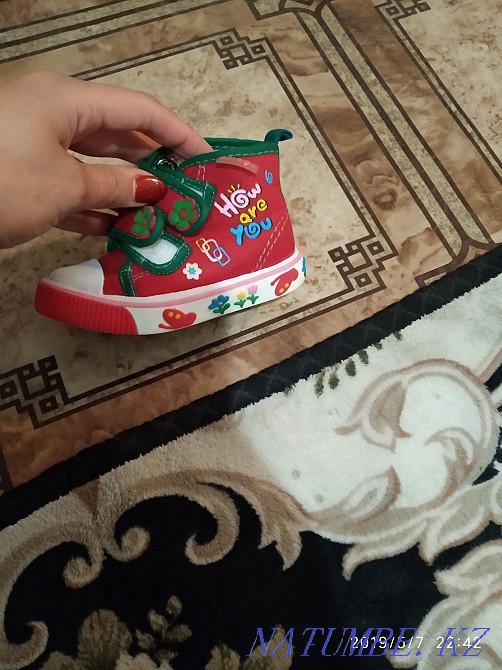 Sell baby shoes  - photo 1