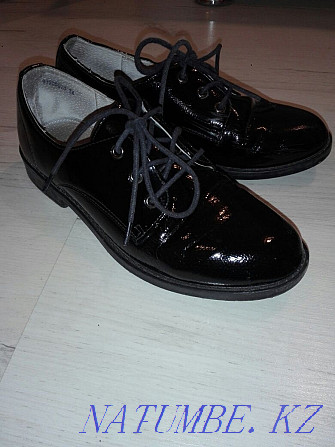 Patent leather shoes for girls Aqtobe - photo 2