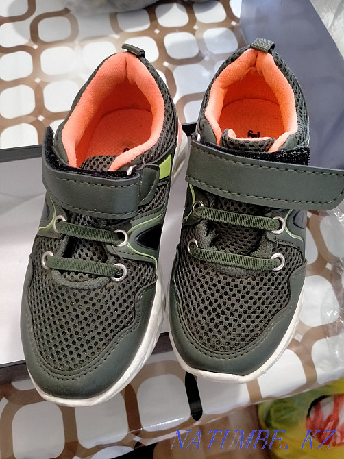 Children's sneakers in excellent condition Kostanay - photo 2