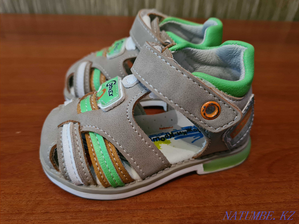 Продам детские сандалии Шымкент - изображение 2